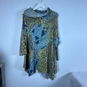 Atelier 5 by Gozde Yilmaz Womens 1X Abstract Print Cowl Neck Swing Tunic Top